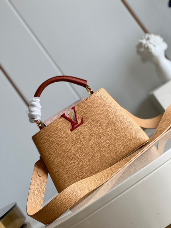 l0*is V*t0n capucines bb