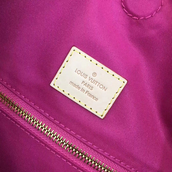 l0*is V*t0n graceful mm