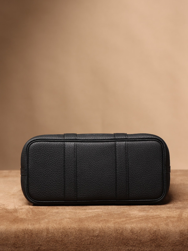 H**mes garden party 30