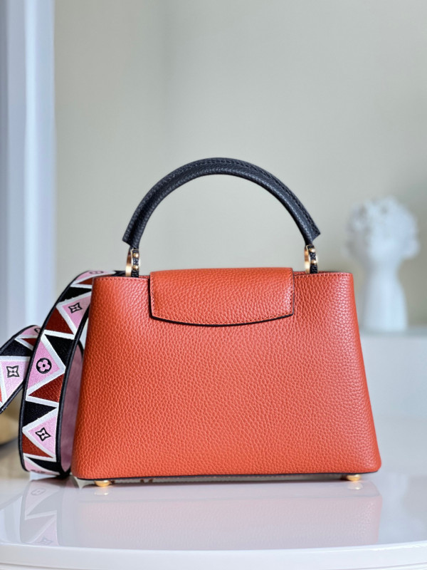 l0*is V*t0n capucines bb