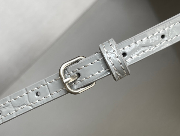 Ba*len*cia*ga hourglass