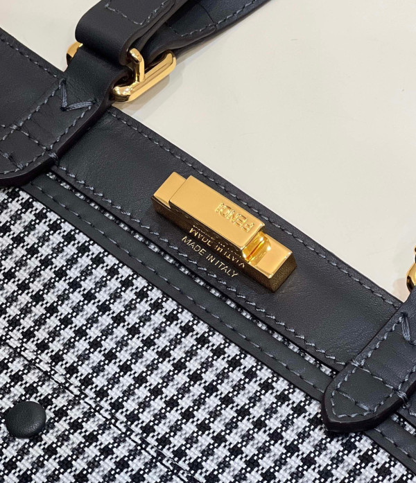 F**di peekaboo x-tote