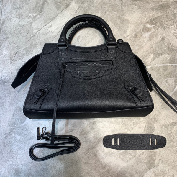 Ba*len*cia*ga neo classic small top handle bag