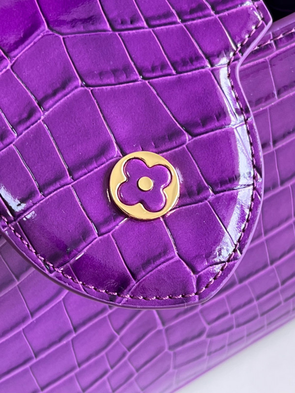 l0*is V*t0n capucines bb