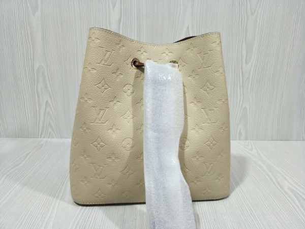 l0*is V*t0n neonoe mm