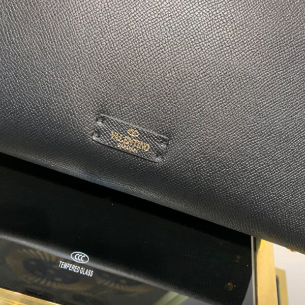 VALENTINO VSLING GRAINY CALFSKIN HANDBAG