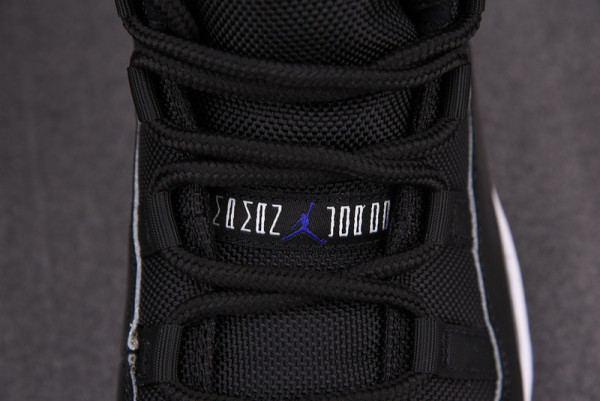 AIR JORDAN 11 RETRO "SPACE JAM 2016 RELEASE" 378037-003