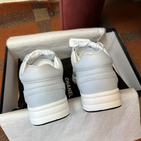 CL WOMEN SNEAKER