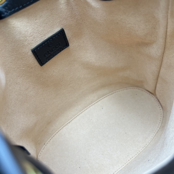 G*u*i diana mini bucket bag