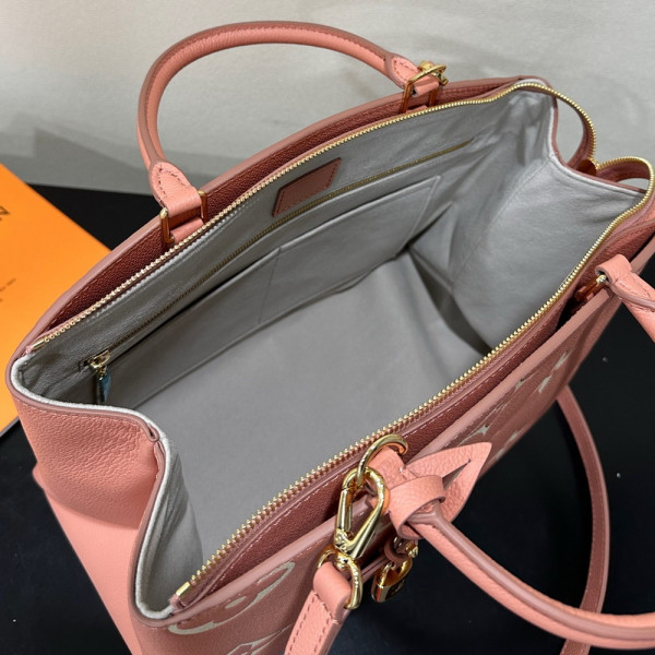 l0*is V*t0n grand palais