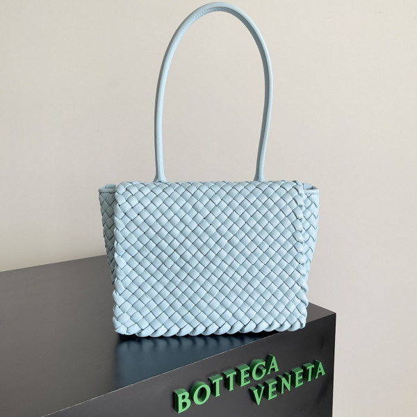 bo*te*ga Ve*ne*ta patti top handle bag