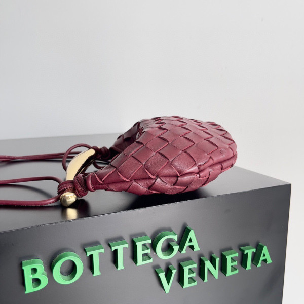 bo*te*ga Ve*ne*ta  mini sardine top handle bag