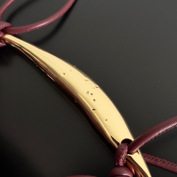 bo*te*ga Ve*ne*ta  mini sardine top handle bag