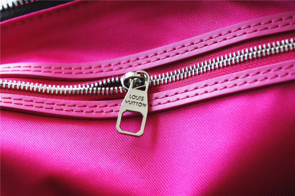 l0*is V*t0n keepall bandouliÈre 50