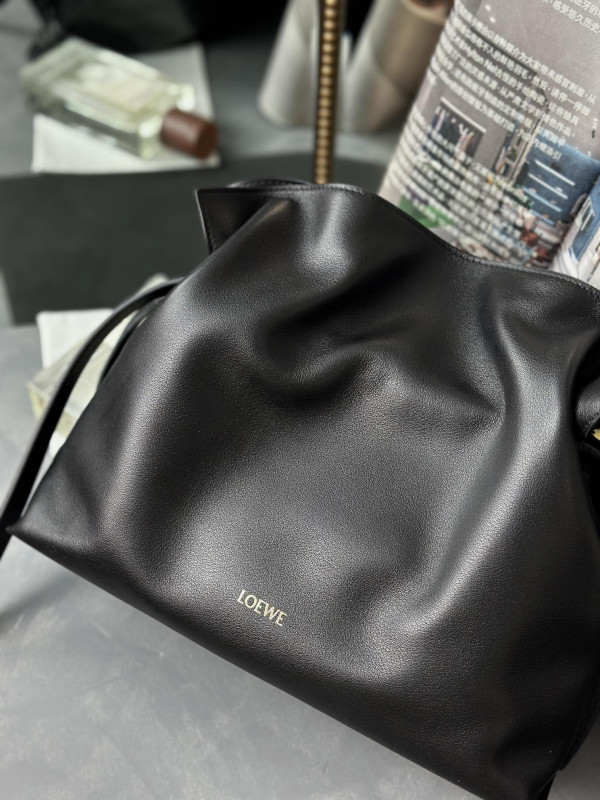 Lowee Flamenco clutch