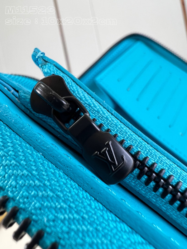 l0*is V*t0n zippy wallet-10*20*2 cm