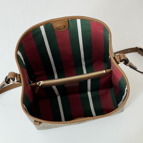 G*u*i gg emblem small shoulder bag-25*25*15.5cm