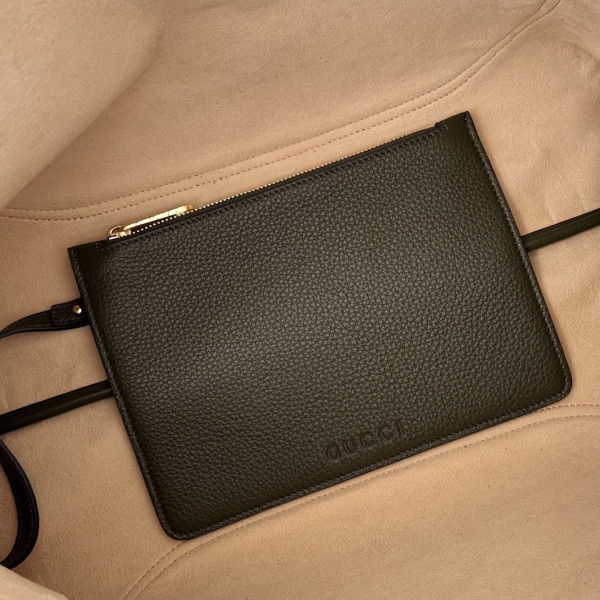 G*u*i softbit maxi shoulder bag