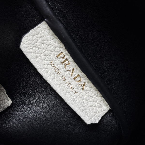 Pra*a small leather bag - 23*21*10cm