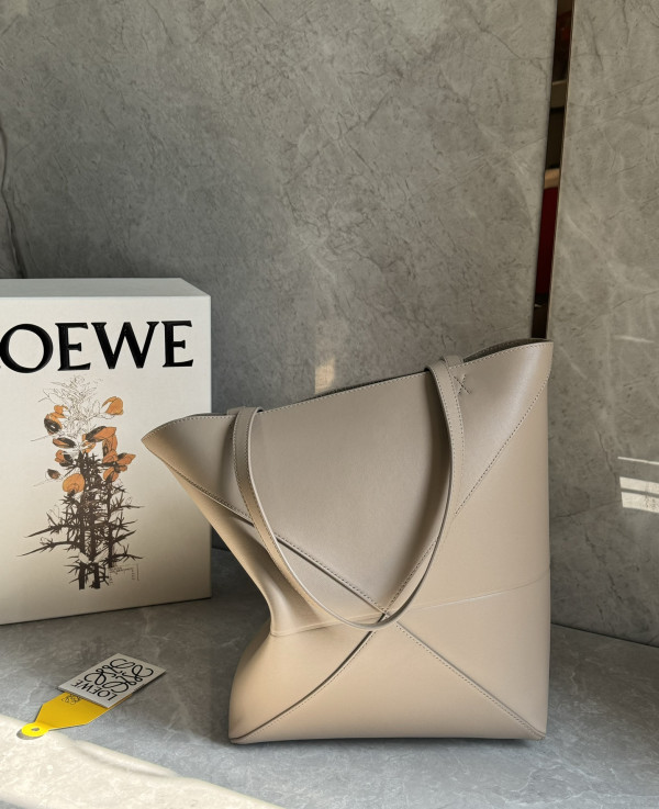 Lowee Puzzle Fold medium Tote -  25.5X14.5X31.5cm