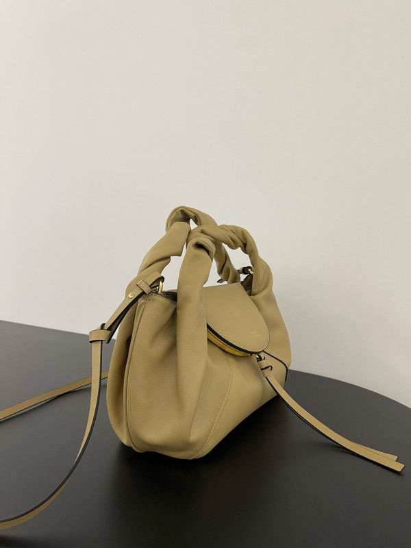 F**di spy small - 32*12*18cm